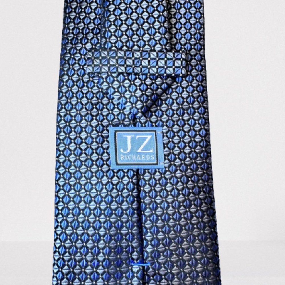 JZ Boulder Tie 100% Silk Handmade in USA Blue Geometric Pattern Macclesfield tie
